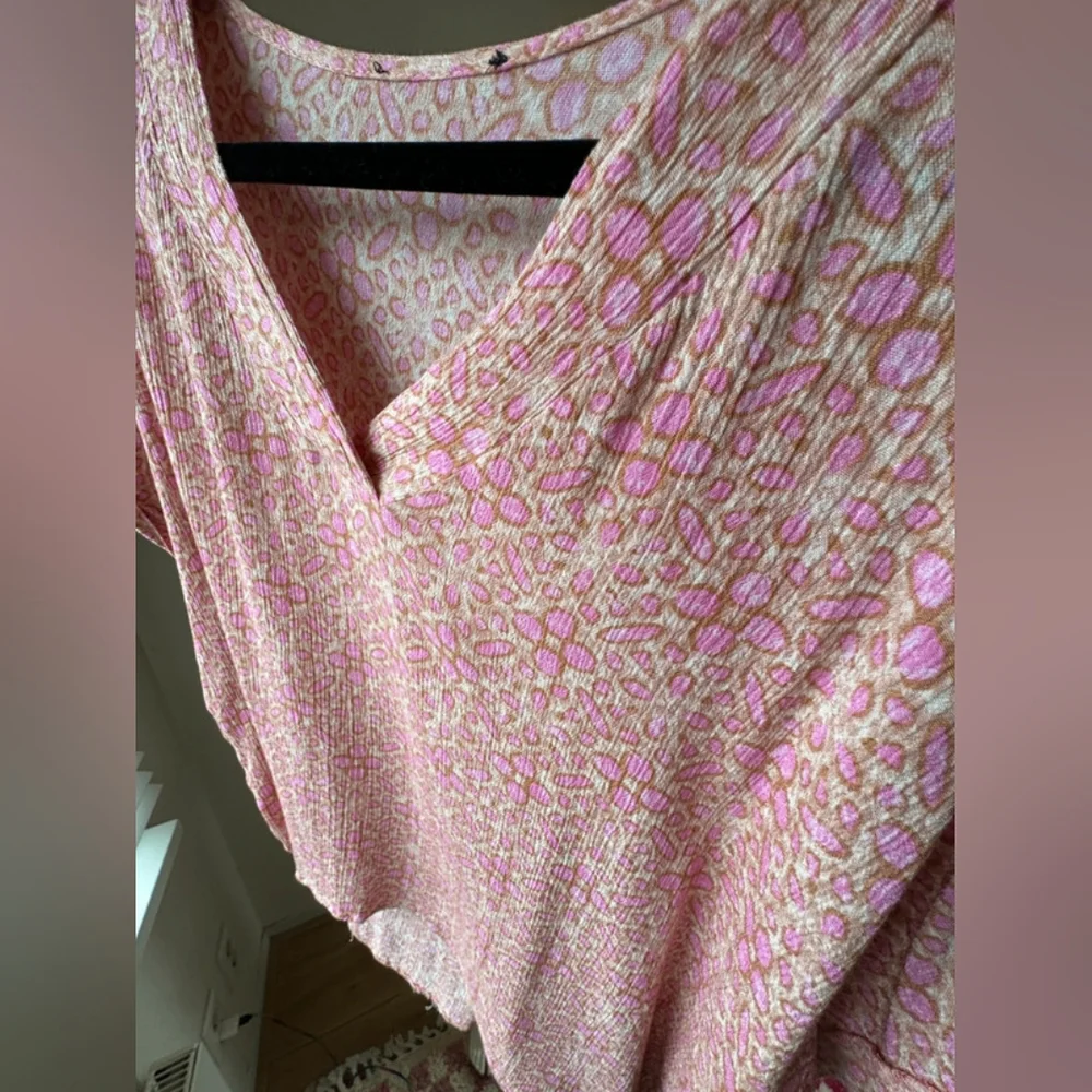 Pink Patterned Women's Top - Picture 3 of 6